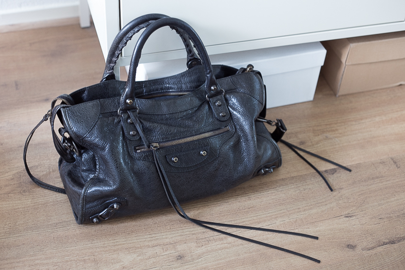 an ode to my balenciaga city bag